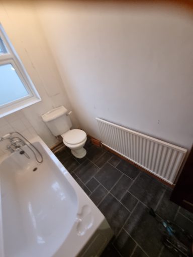 Bathroom tiles before being remodelled